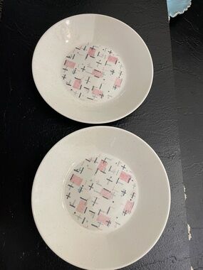 Vernon Metlox Tickled Pink Dinner Bowls with Pink & Gray Pattern -Set of 2